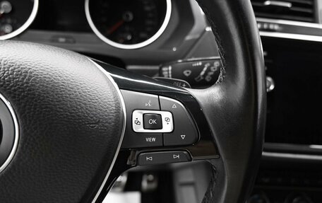 Volkswagen Tiguan II, 2018 год, 2 495 000 рублей, 19 фотография