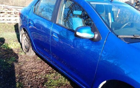 Renault Logan II, 2016 год, 800 000 рублей, 3 фотография