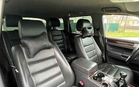 Volkswagen Touareg III, 2006 год, 830 000 рублей, 3 фотография