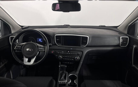 KIA Sportage IV рестайлинг, 2020 год, 2 297 000 рублей, 12 фотография