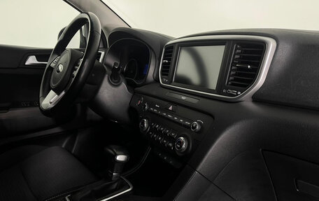 KIA Sportage IV рестайлинг, 2020 год, 2 297 000 рублей, 10 фотография