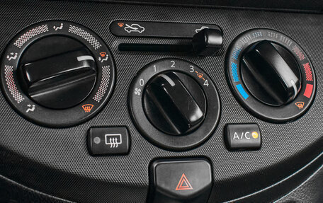 Nissan Note II рестайлинг, 2012 год, 880 000 рублей, 16 фотография