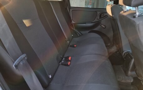 Chevrolet Niva I рестайлинг, 2018 год, 719 000 рублей, 10 фотография