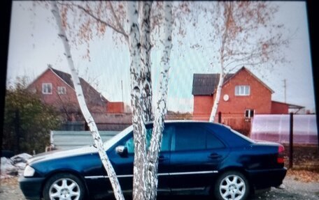 Mercedes-Benz C-Класс, 1995 год, 300 000 рублей, 4 фотография