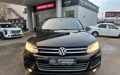 Volkswagen Touareg III, 2012 год, 2 050 000 рублей, 2 фотография