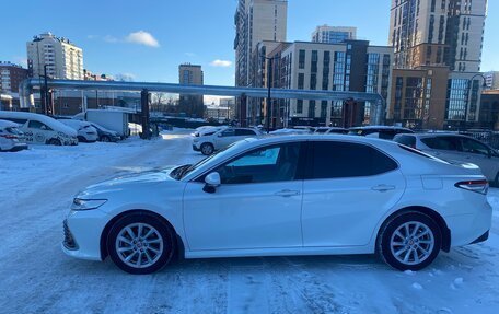 Toyota Camry, 2021 год, 3 500 000 рублей, 6 фотография