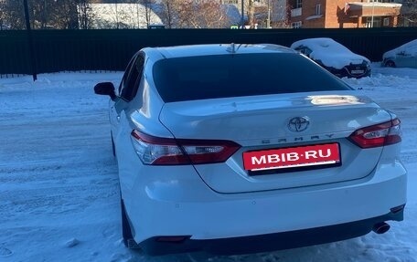 Toyota Camry, 2021 год, 3 500 000 рублей, 5 фотография