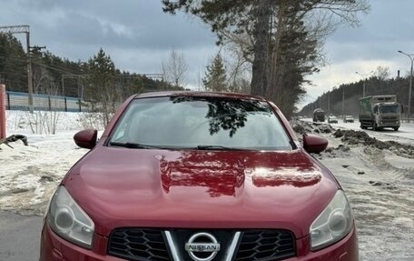 Nissan Qashqai, 2010 год, 900 000 рублей, 2 фотография