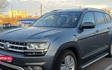 Volkswagen Teramont I, 2018 год, 2 500 000 рублей, 2 фотография