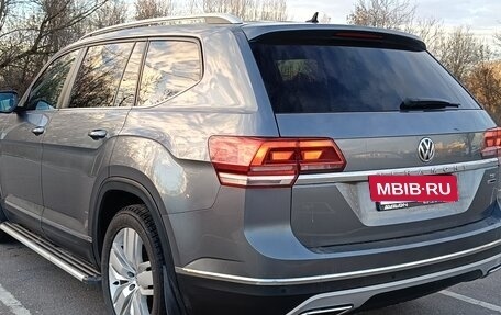 Volkswagen Teramont I, 2018 год, 2 500 000 рублей, 4 фотография