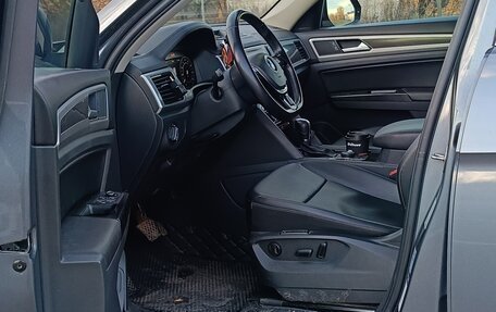 Volkswagen Teramont I, 2018 год, 2 500 000 рублей, 9 фотография