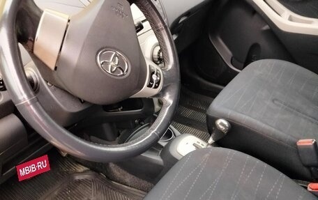 Toyota Yaris III рестайлинг, 2007 год, 450 000 рублей, 5 фотография