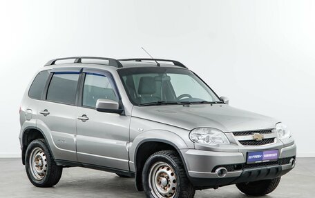 Chevrolet Niva I рестайлинг, 2015 год, 758 888 рублей, 1 фотография