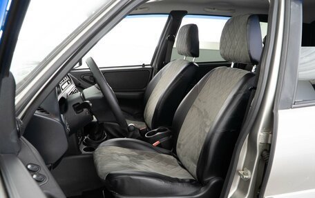 Chevrolet Niva I рестайлинг, 2015 год, 758 888 рублей, 10 фотография