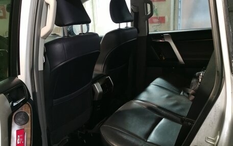 Toyota Land Cruiser Prado 150 рестайлинг 2, 2012 год, 3 100 000 рублей, 9 фотография