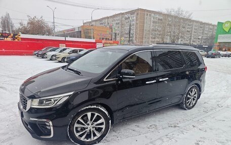 KIA Carnival III, 2018 год, 2 500 000 рублей, 19 фотография