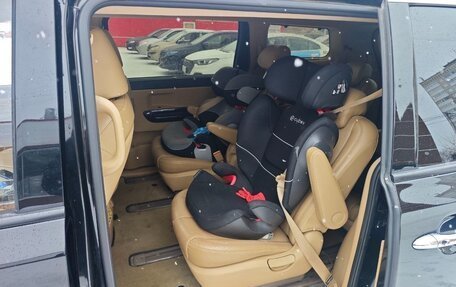 KIA Carnival III, 2018 год, 2 500 000 рублей, 29 фотография