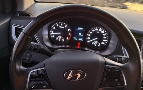 Hyundai Solaris II рестайлинг, 2019 год, 1 250 000 рублей, 15 фотография