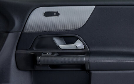 Mercedes-Benz GLB, 2020 год, 3 600 000 рублей, 15 фотография