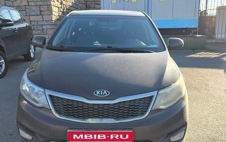 KIA Rio III рестайлинг, 2015 год, 960 000 рублей, 1 фотография