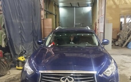 Infiniti QX70, 2016 год, 1 850 000 рублей, 7 фотография