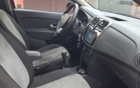 Renault Sandero II рестайлинг, 2014 год, 850 000 рублей, 14 фотография