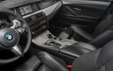 BMW 5 серия, 2014 год, 2 200 000 рублей, 16 фотография