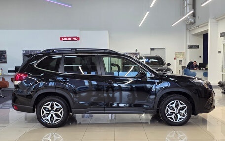 Subaru Forester, 2025 год, 5 600 000 рублей, 8 фотография