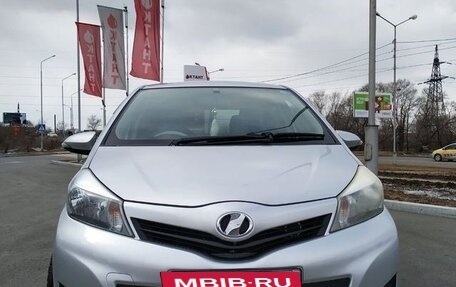 Toyota Vitz, 2011 год, 750 000 рублей, 2 фотография
