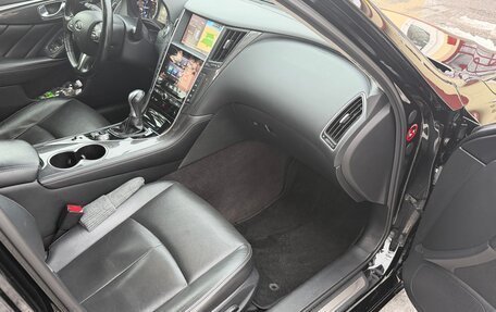 Infiniti Q50 I рестайлинг, 2017 год, 1 900 000 рублей, 12 фотография