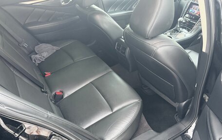 Infiniti Q50 I рестайлинг, 2017 год, 1 900 000 рублей, 11 фотография