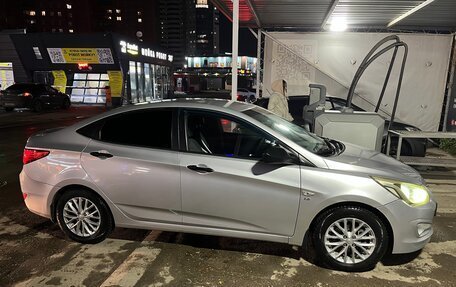 Hyundai Solaris II рестайлинг, 2015 год, 730 000 рублей, 7 фотография