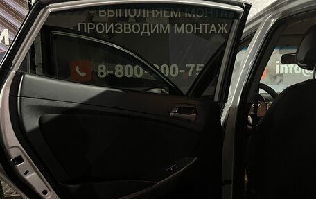 Hyundai Solaris II рестайлинг, 2015 год, 730 000 рублей, 11 фотография