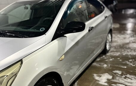 Hyundai Solaris II рестайлинг, 2015 год, 730 000 рублей, 8 фотография