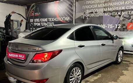 Hyundai Solaris II рестайлинг, 2015 год, 730 000 рублей, 5 фотография