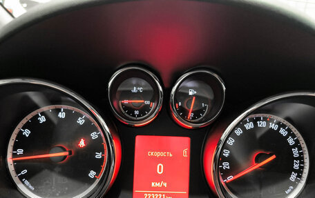 Opel Astra J, 2013 год, 620 000 рублей, 17 фотография