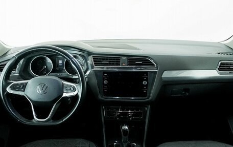 Volkswagen Tiguan II, 2021 год, 3 050 000 рублей, 7 фотография