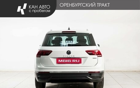 Volkswagen Tiguan II, 2021 год, 3 050 000 рублей, 4 фотография