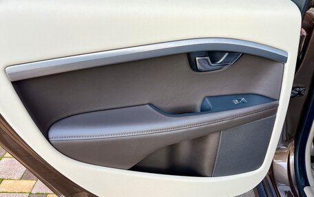 Volvo XC70 II рестайлинг, 2014 год, 3 200 000 рублей, 26 фотография