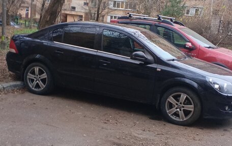 Opel Astra J, 2013 год, 650 000 рублей, 3 фотография
