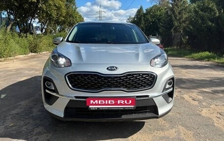 KIA Sportage IV рестайлинг, 2021 год, 2 399 990 рублей, 8 фотография