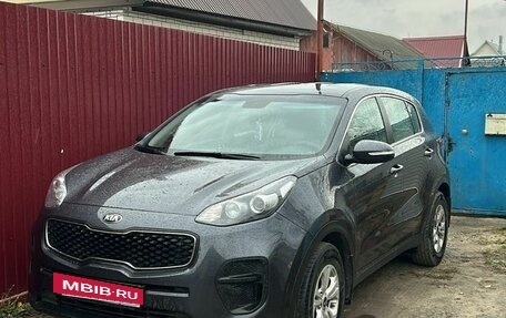 KIA Sportage IV рестайлинг, 2017 год, 2 200 000 рублей, 6 фотография