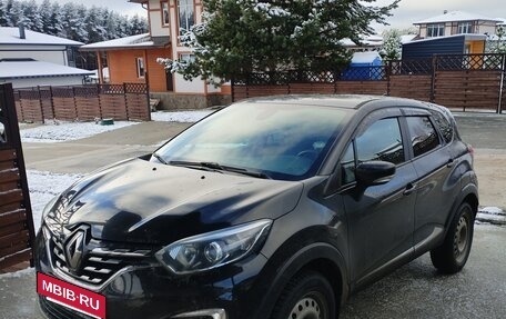 Renault Kaptur I рестайлинг, 2021 год, 1 600 000 рублей, 2 фотография