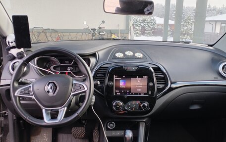 Renault Kaptur I рестайлинг, 2021 год, 1 600 000 рублей, 10 фотография