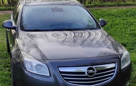 Opel Insignia II рестайлинг, 2010 год, 740 000 рублей, 2 фотография