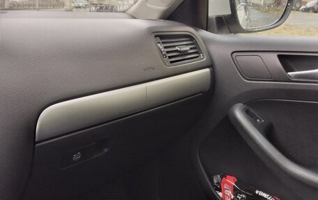 Volkswagen Jetta VI, 2013 год, 850 000 рублей, 5 фотография