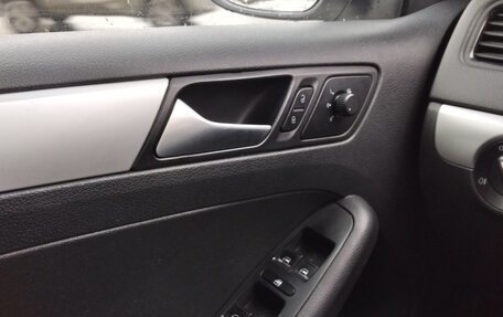 Volkswagen Jetta VI, 2013 год, 850 000 рублей, 8 фотография