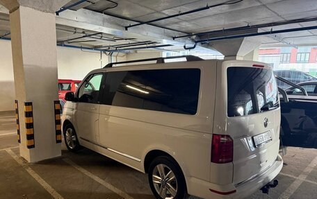 Volkswagen Multivan T6 рестайлинг, 2019 год, 4 100 000 рублей, 3 фотография