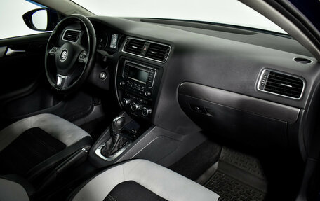 Volkswagen Jetta VI, 2014 год, 999 000 рублей, 13 фотография