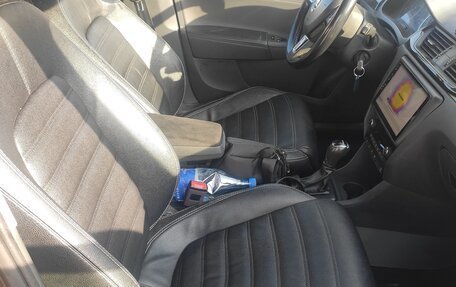 Skoda Rapid I, 2018 год, 1 000 000 рублей, 10 фотография